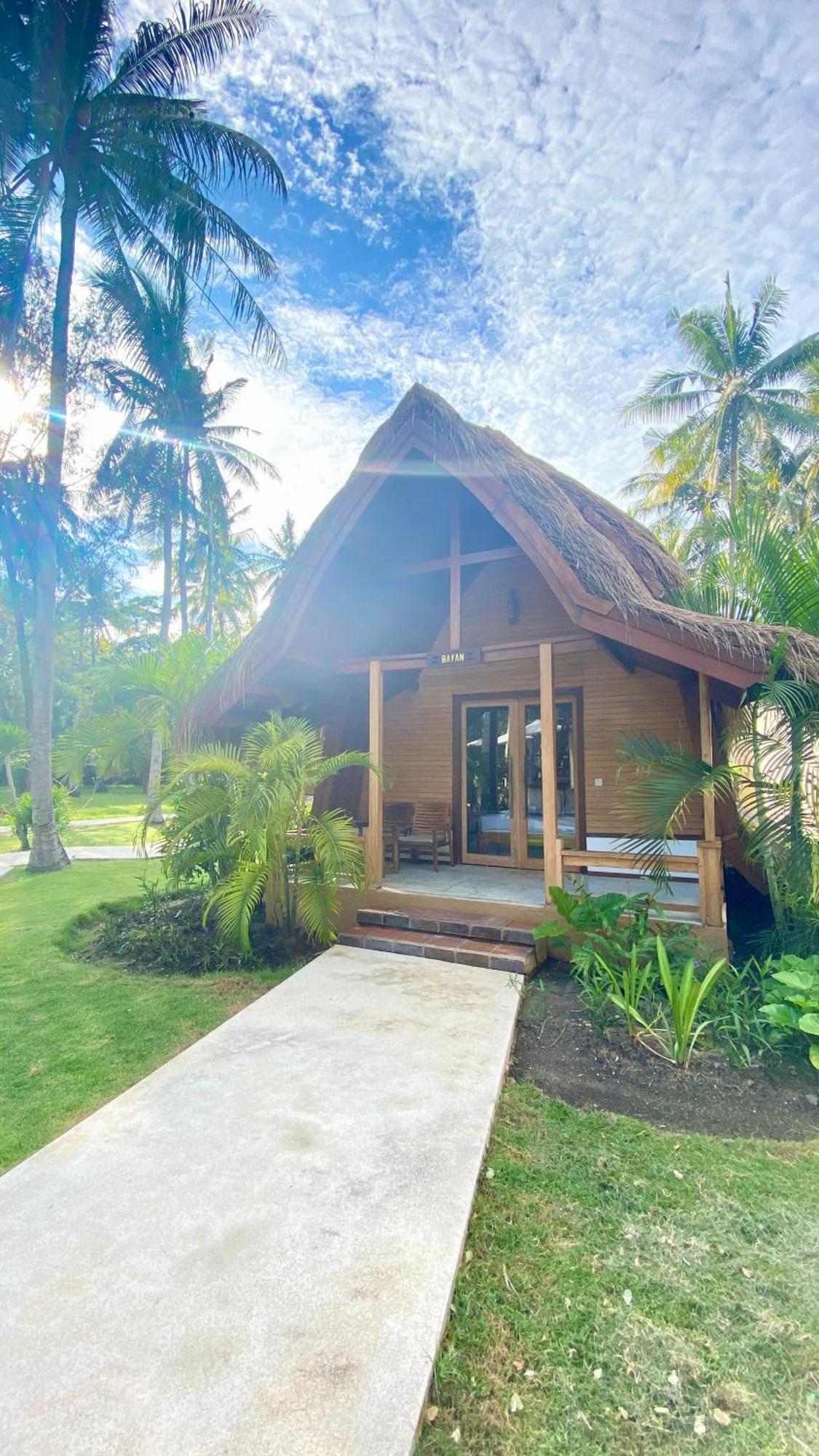 Vyaana Resort Gili Air Bagian luar foto