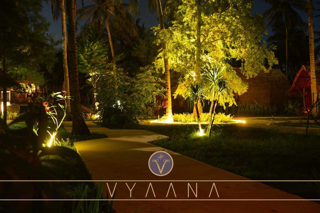 Vyaana Resort Gili Air Bagian luar foto